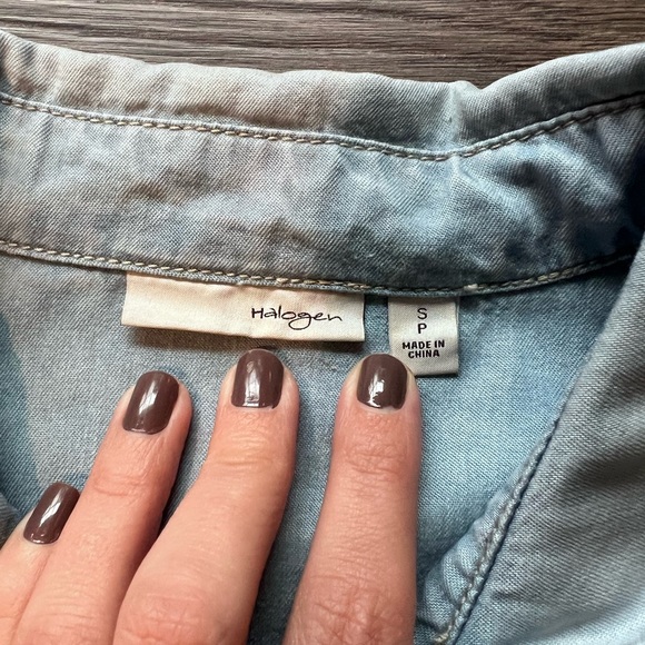 Nordstrom Halogen light wash Chambray button down shirt SP small petite - Picture 6 of 10